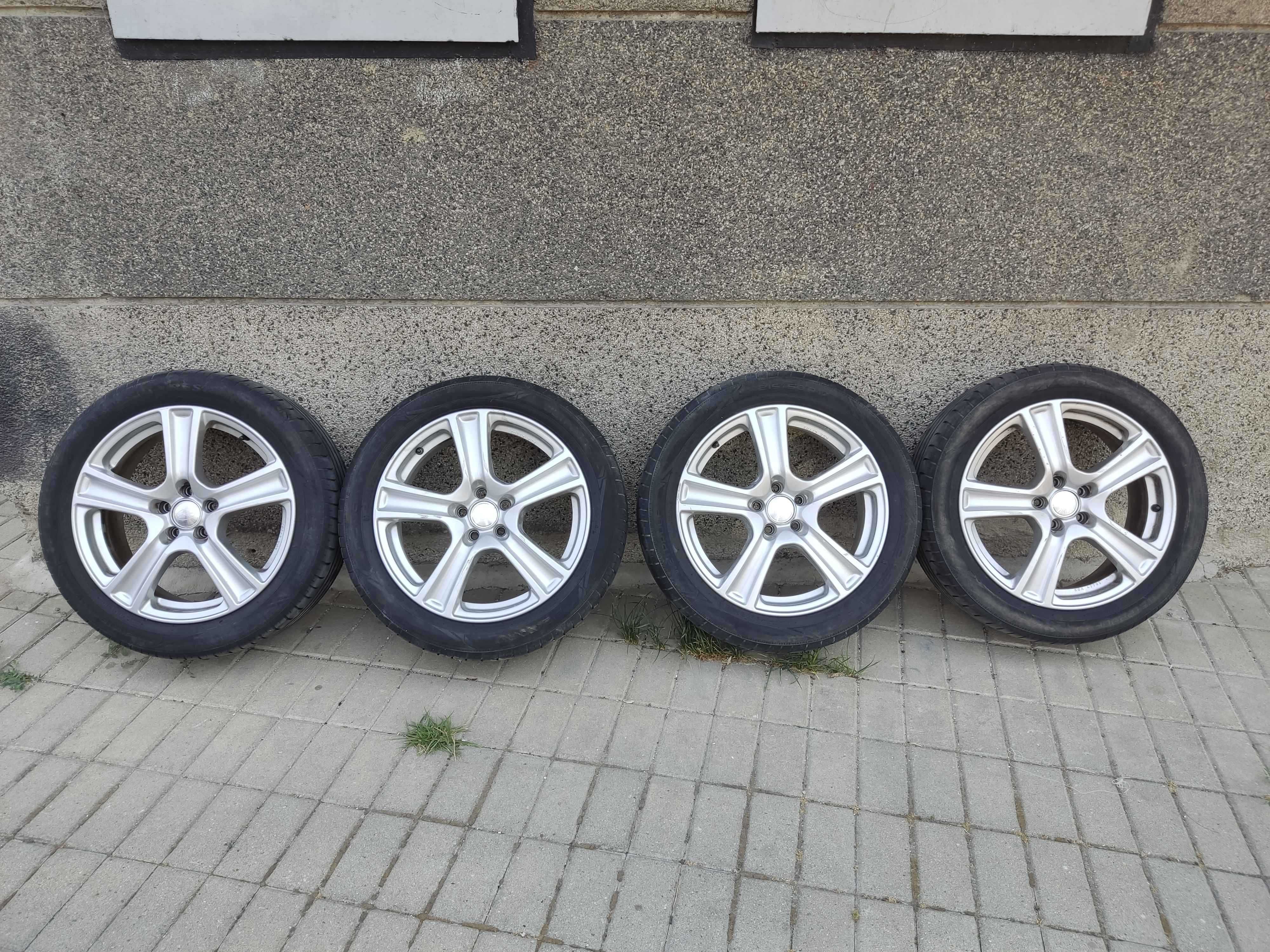 Brock 17 цола оригинални от Subaru с гуми Nokian