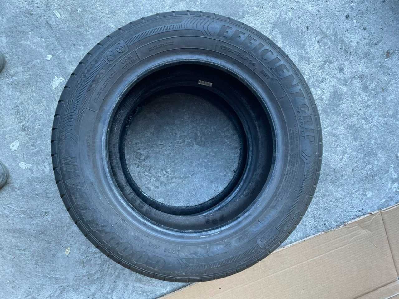 2 броя летни гуми Goodyear 175/65/14 | 6mm