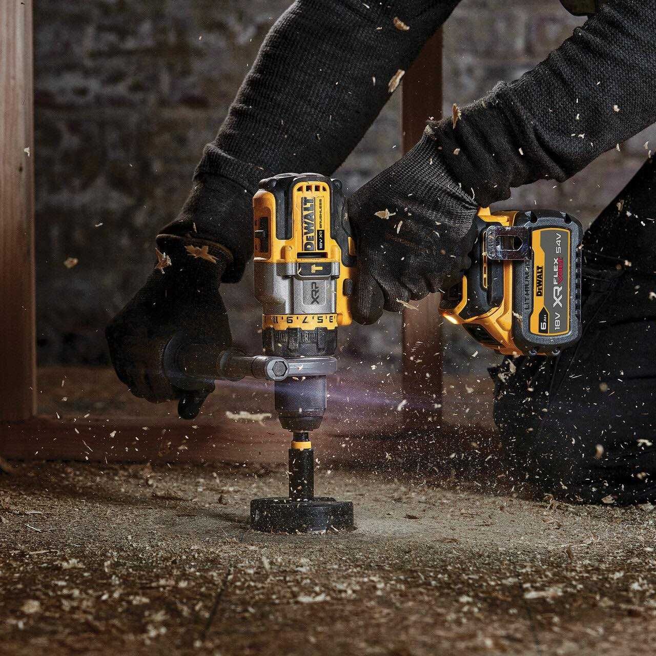 Акумулаторен Винтоверт / Бормашина DeWALT DCD999N 18V