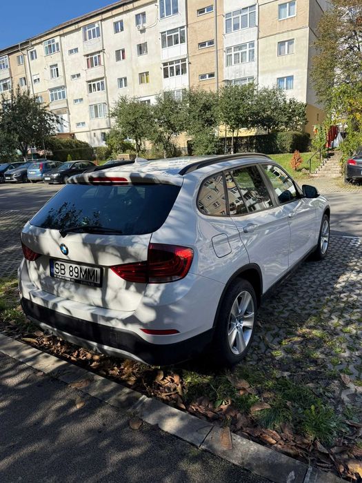 BMW X1 // XDRIVE Automat