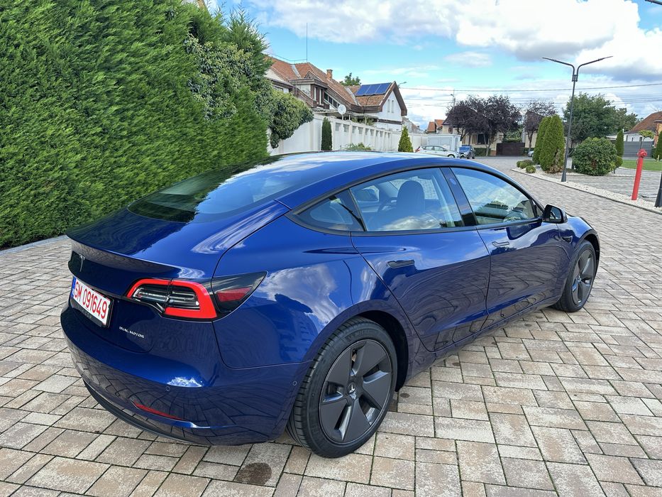 Tesla Model 3 Long Range 2021