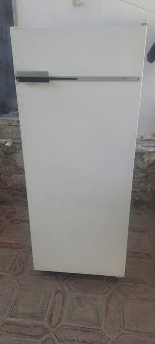 Xolodelniklar sotiladi sovetiski yaxshi xolatda ishlaydi