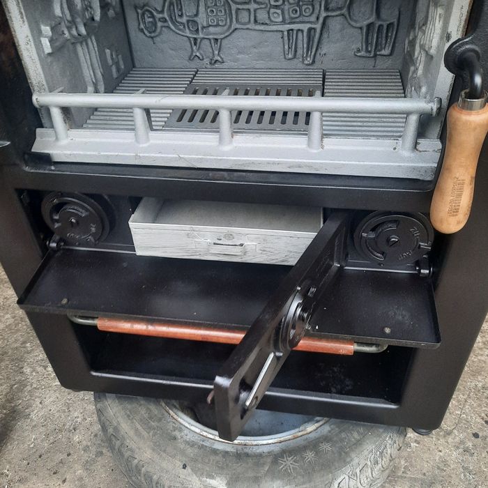 Soba tip șemineu de 9 kw marca Wodtke focar de fontă  calitate germană