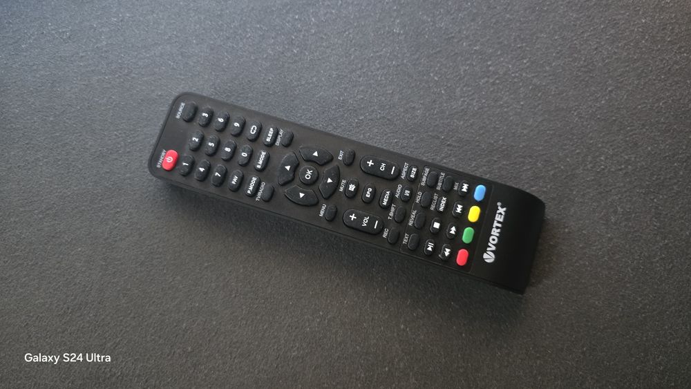 Vand televizor  led VORTEX diag.61 cm