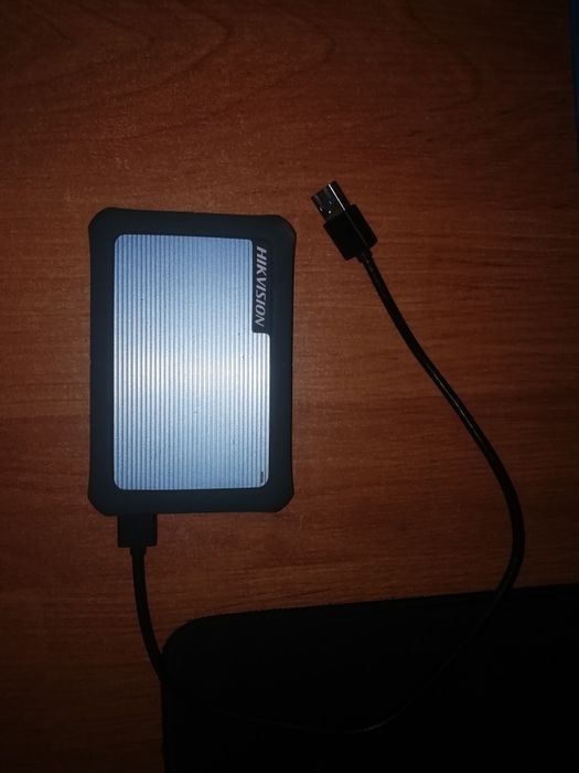 Внешний жёсткий диск 1 TB