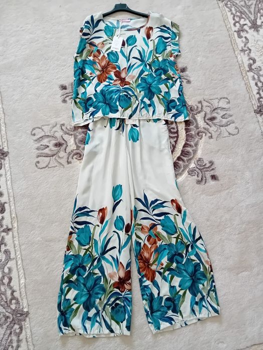 Compleuri și rochițe de damă