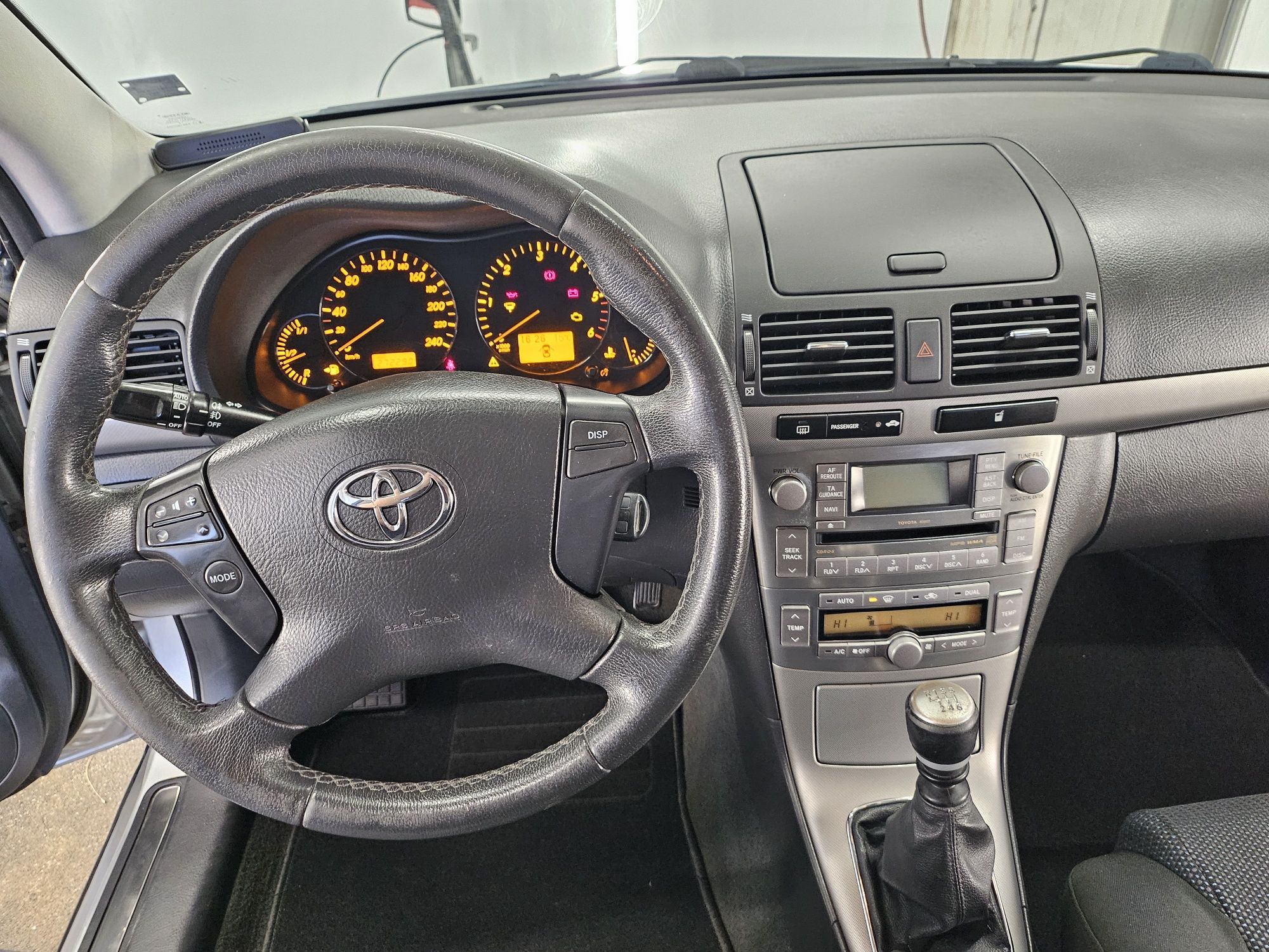 Toyota Avensys D4D face