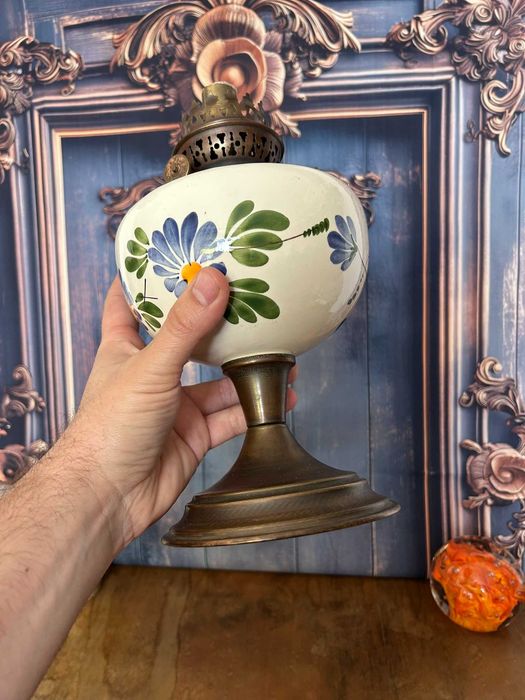 DN749 Frumoase lampa de petrol fara sticla 27 cm inaltime 15 cm diam