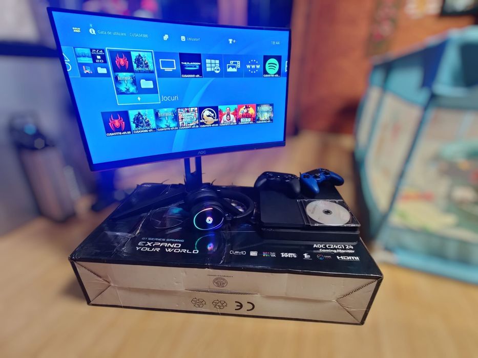 Vand pachet ps4 slim modat 1Tb!!