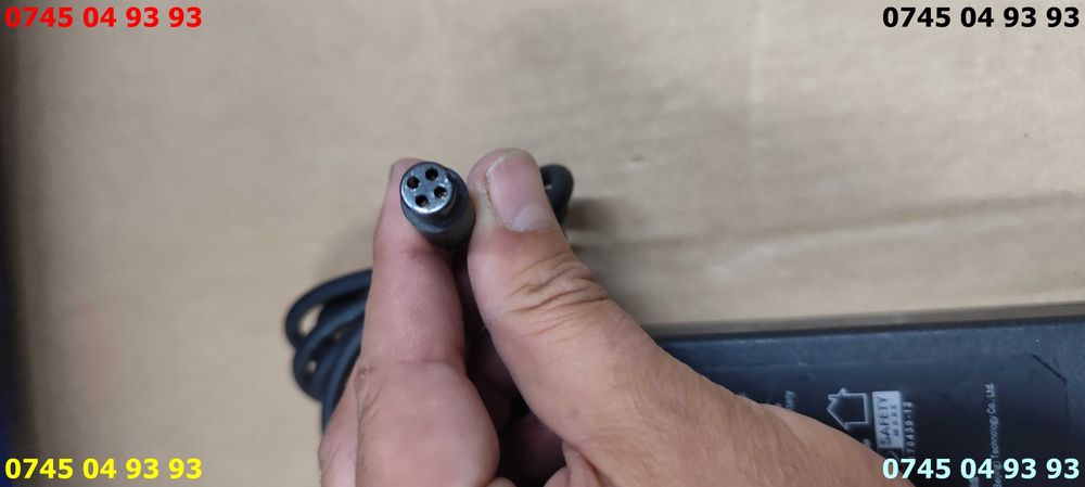 alimentator incarcator trotineta NINEBOT 63V 2A 120W nou cu proba