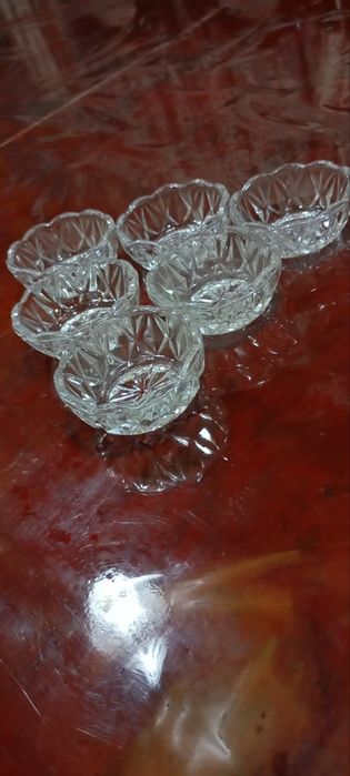 Хрустал сотилади.