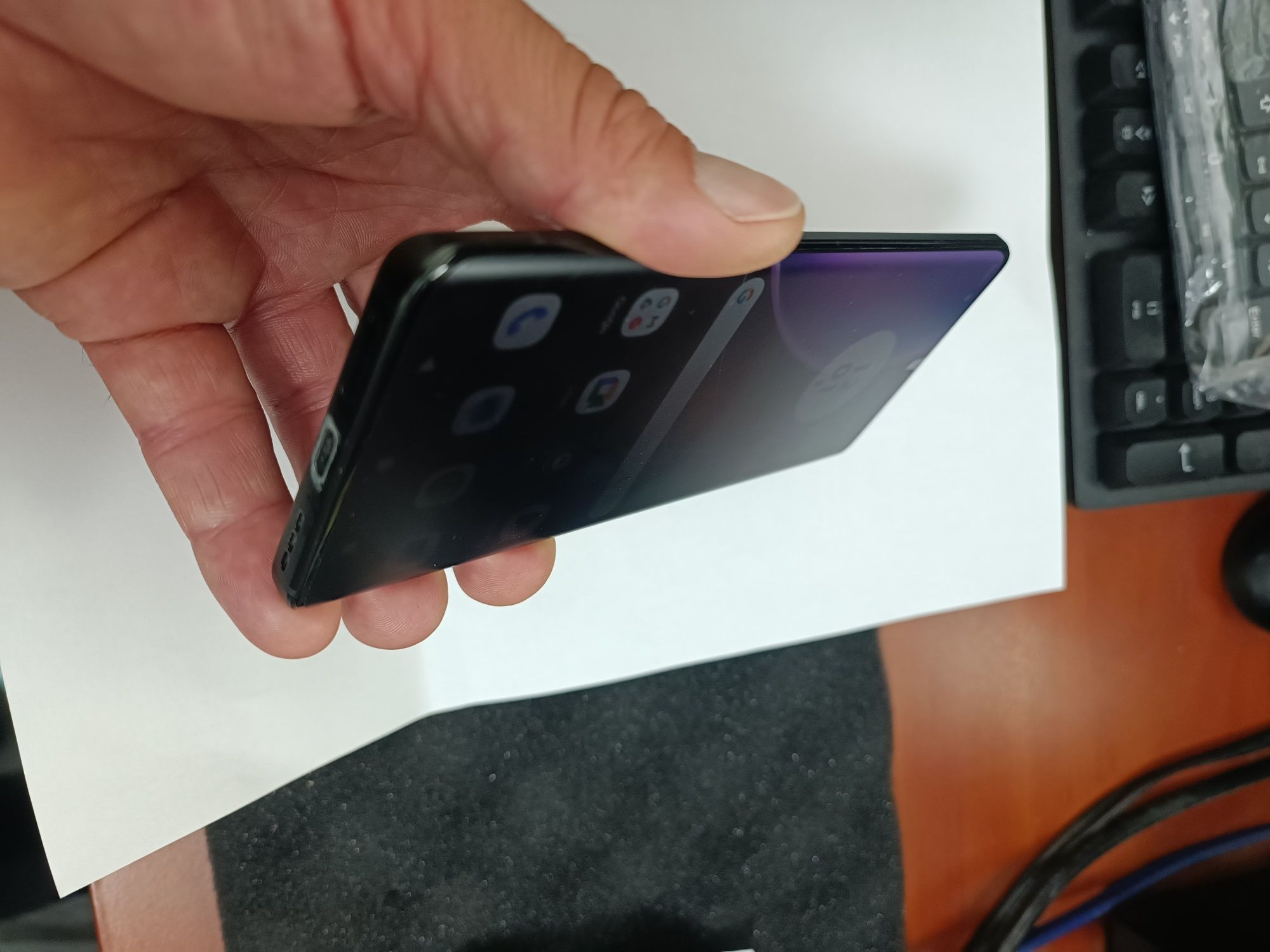 Motorola EDGE 40 256/8Mb ram