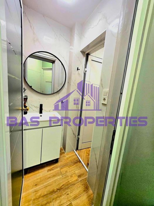 Продава се Тристаен апартамент в София, Център - 68 кв.м за 4044 €/кв.м - Снимка #10