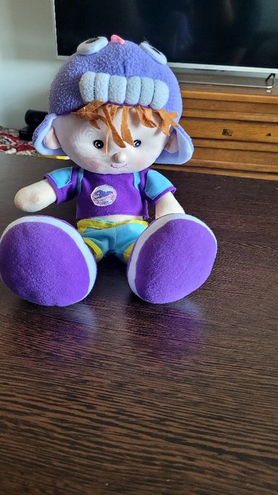 Plus Baietel imbracat in mov