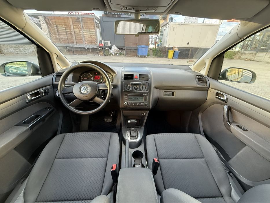 Volkswagen Touran 1.9 TDI 105 CP Automat – 7 locuri, negociabil