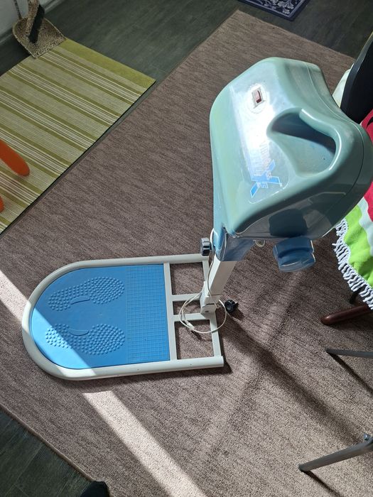 Vând aparat de masaj si slăbit, pt circulația sângelui si tonifiere