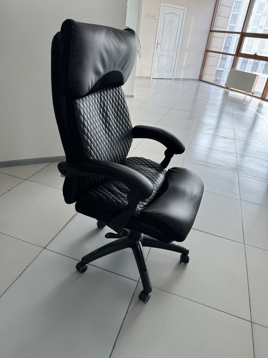 Кресло кожаное офисное