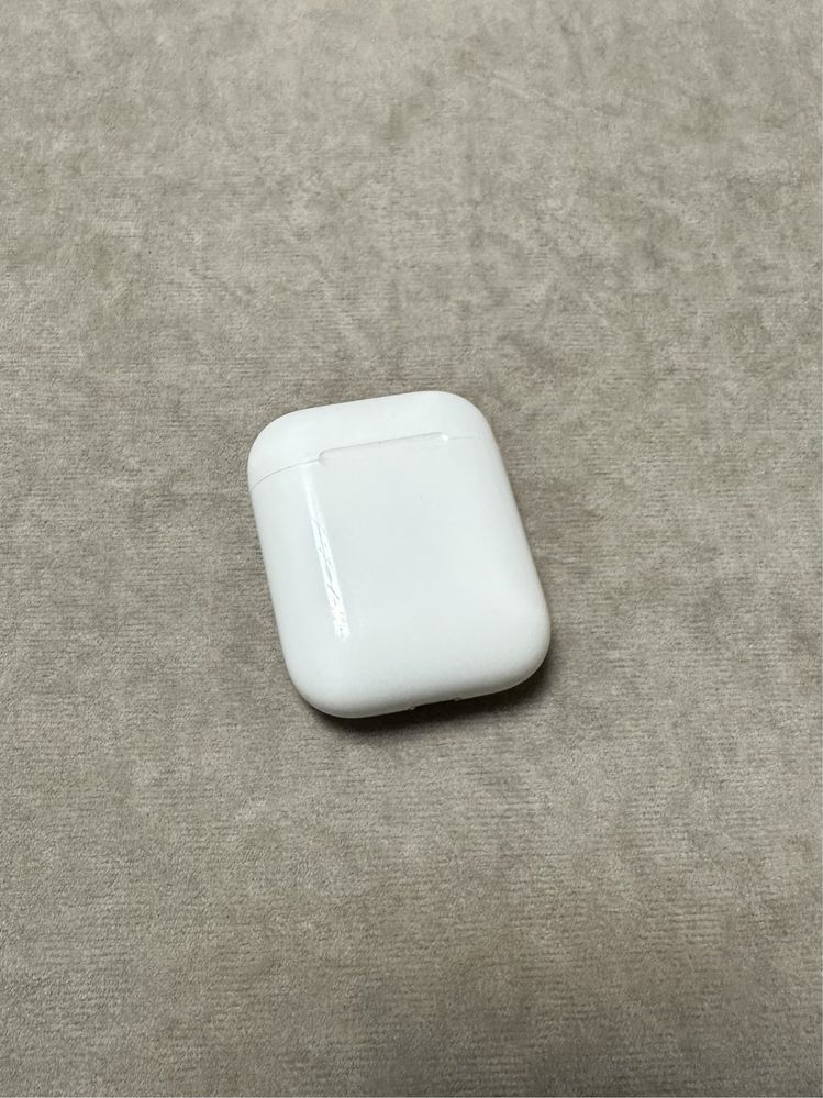 Наушники Apple AirPods with Charging Case (MV7N2ZA/A)