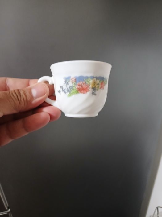 Serviciu cafea marca Luminarc 6 cesti si 6 farfuri nou cu eticheta