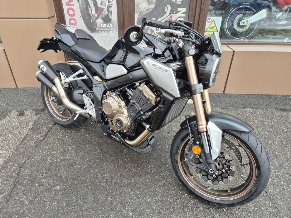 Honda CB650R ABS ~ accesorizat ~ Garantie ~ Rate directe fara dobanda
