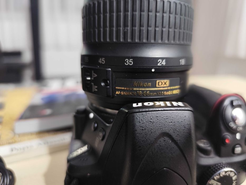 Camera foto Nikon D3300 + obiectiv Nikon 18-55mm 1:3,5-5,6 G AF-S