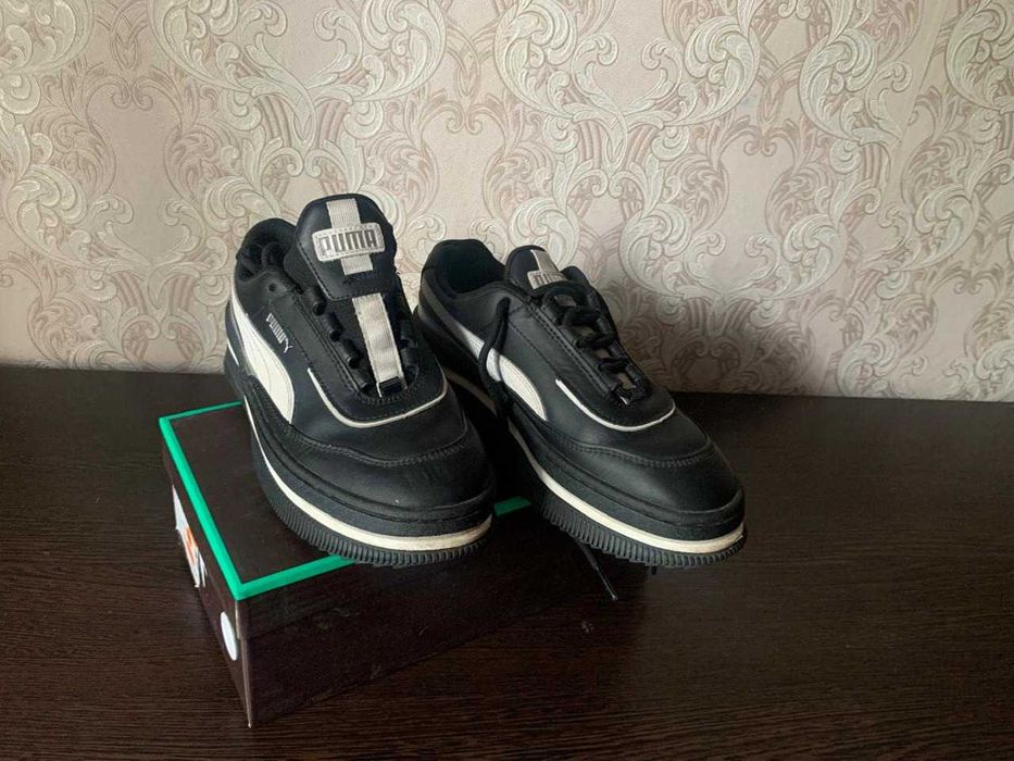 Кроссовки женские PUMA размер 38,5-38 осень зима