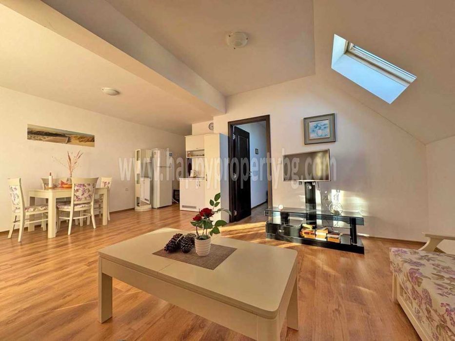 Продава се Двустаен апартамент в к.к. Слънчев бряг - 57 кв.м за 1167 €/кв.м - Снимка #4