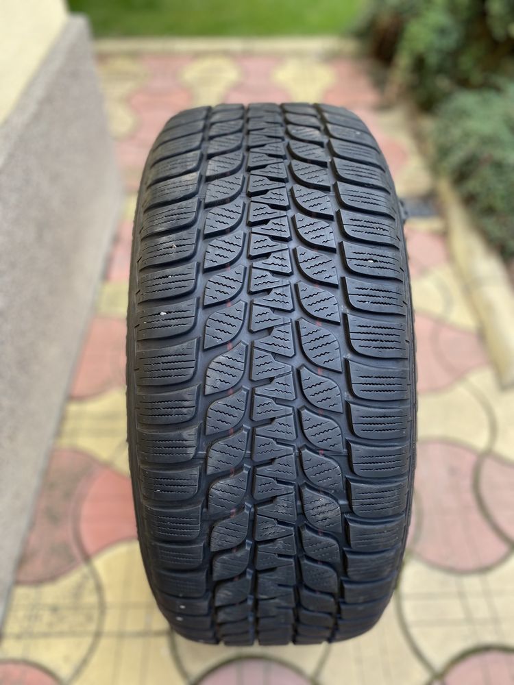 1 Buc 245/45/18 Runflat Bridgestone Blizzak Iarna