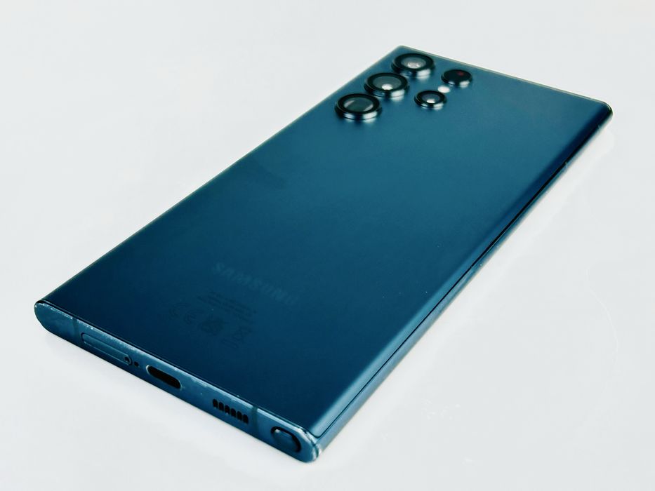 Samsung Galaxy S22 Ultra 5G 256GB 12RAM Green Отличен!