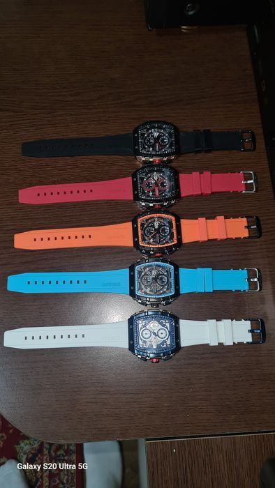 Set  5 ceasuri Curren