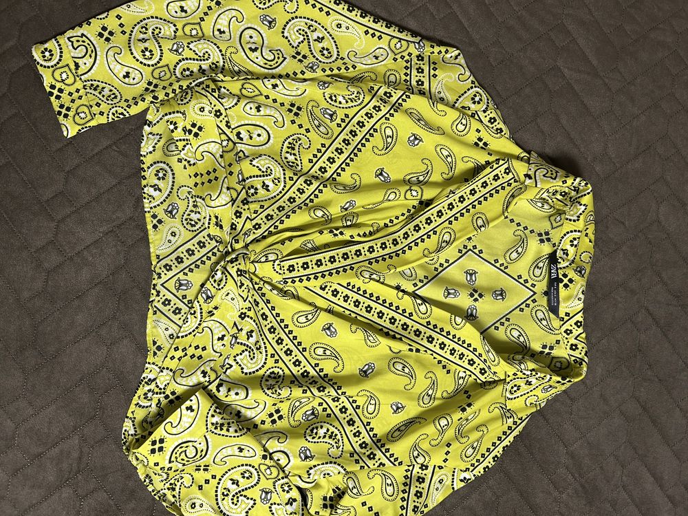 Риза Zara с прехлупена предница