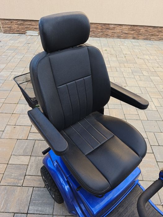 Vând triciclu electrică