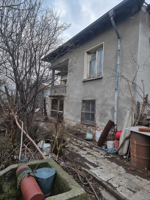 Продам къща в с. ДОБРИЧ