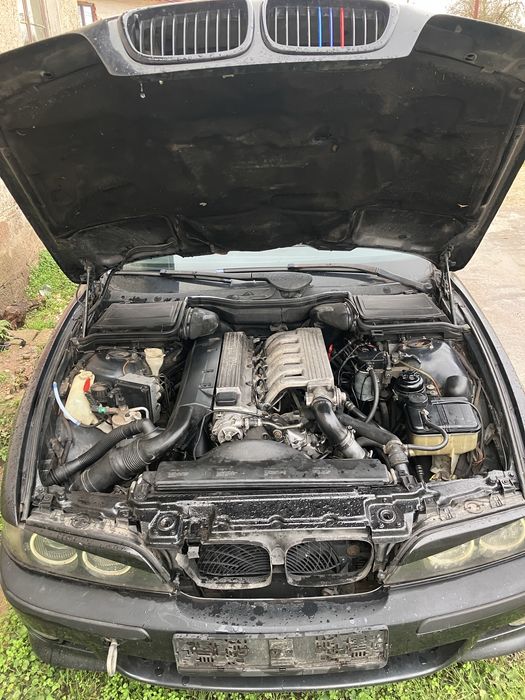 Бмв е39 525tds НА ЧАСТИ