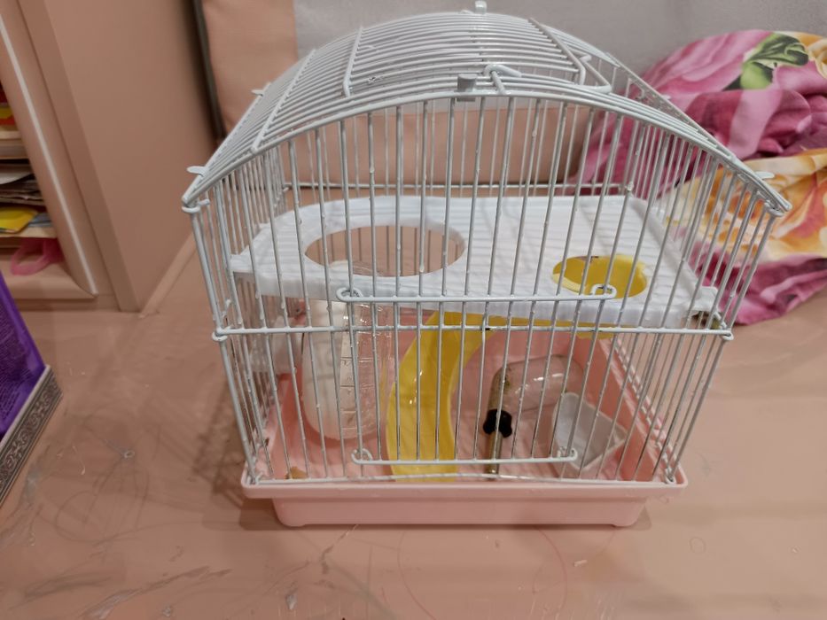 Домик с горкой для хомяков