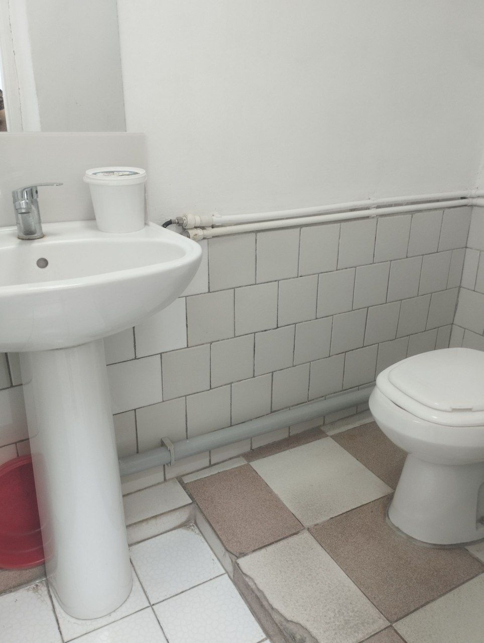 Drujba Narodov Kamolon Maxalla 1 sotuk 3 ta xona