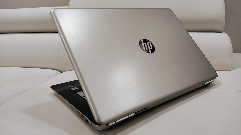 laptop gaming HP ,intel core i7 ,video nvidia display de 17,3 inch