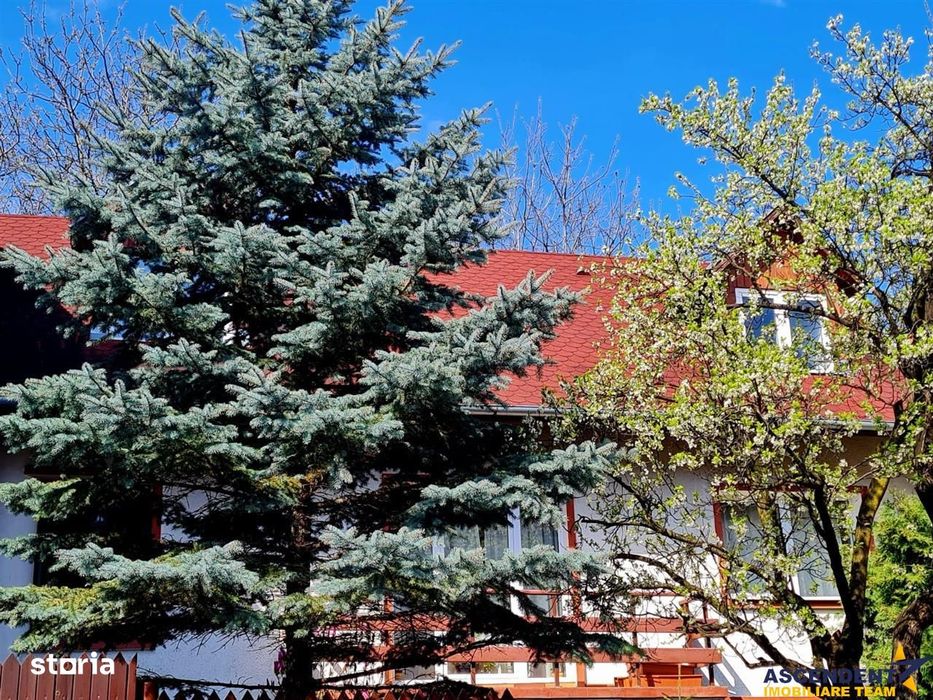 Casa amenajata cu stil, acces auto, curte, terase, zona Star,  Brasov