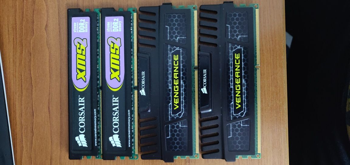 kit de memorie ddr 2 si 3