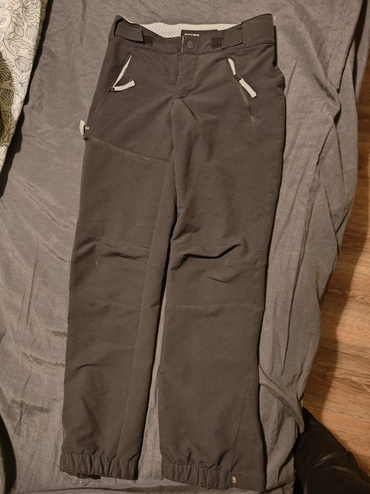 Vând pantaloni copii marca Quechua
