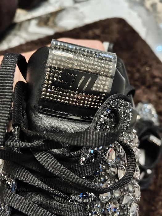 Дамски маратонки закупени от best sikrets 40 ном.