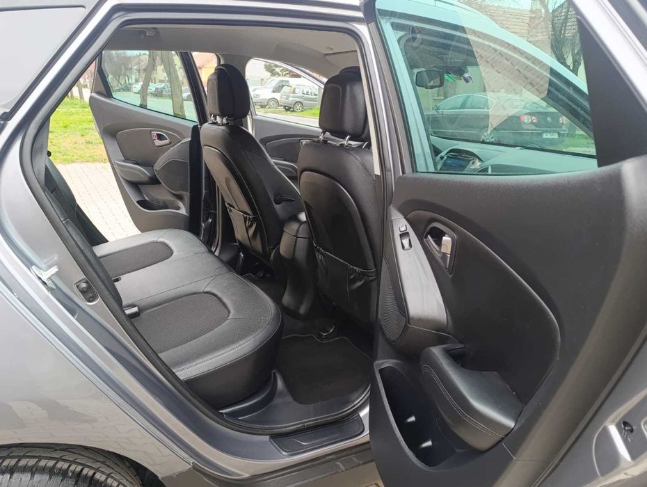 Hyundai Ix35 1.7 CRDi an 2014 Euro 5 Model Luxury Rate sau Cash