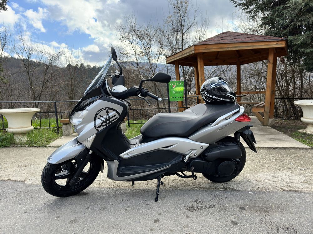 Yamaha x-max 250i