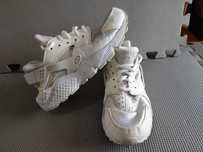Nike Air Huarache - 'White Pure Platinum' 37.5
Pantofi Air Huarache DQ