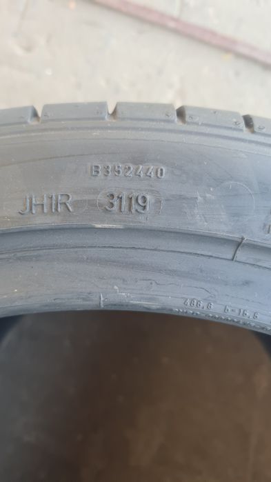 2 anvelope vara runflat Dunlop 245/40/19,ca si noi.