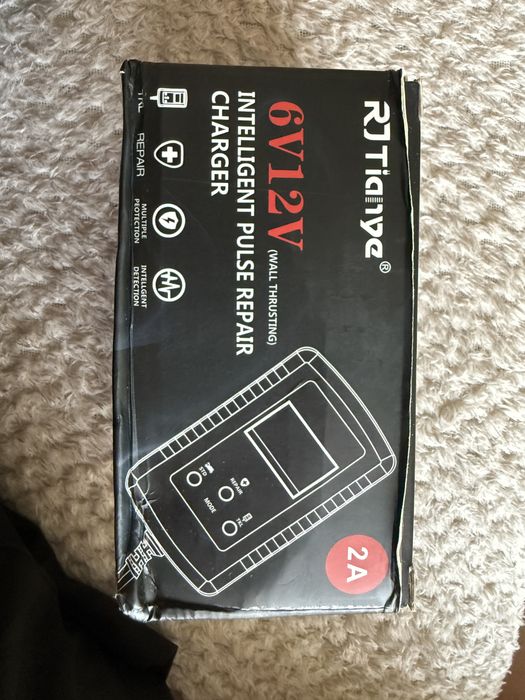 Incarcator inteligent 6V/12V