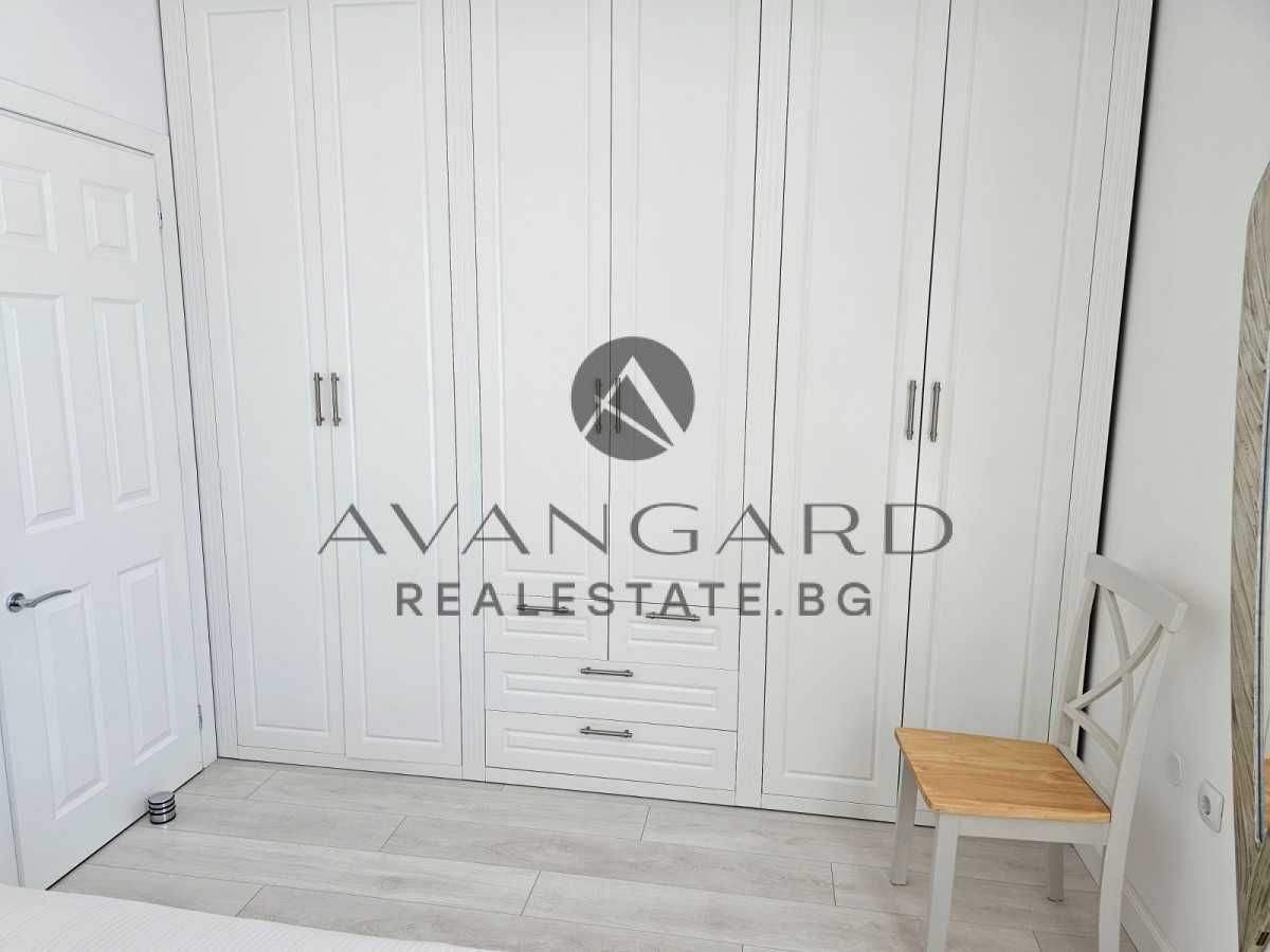 Продава се Двустаен апартамент в Пловдив, Център - 65 кв.м за 3688 €/кв.м - Снимка #8