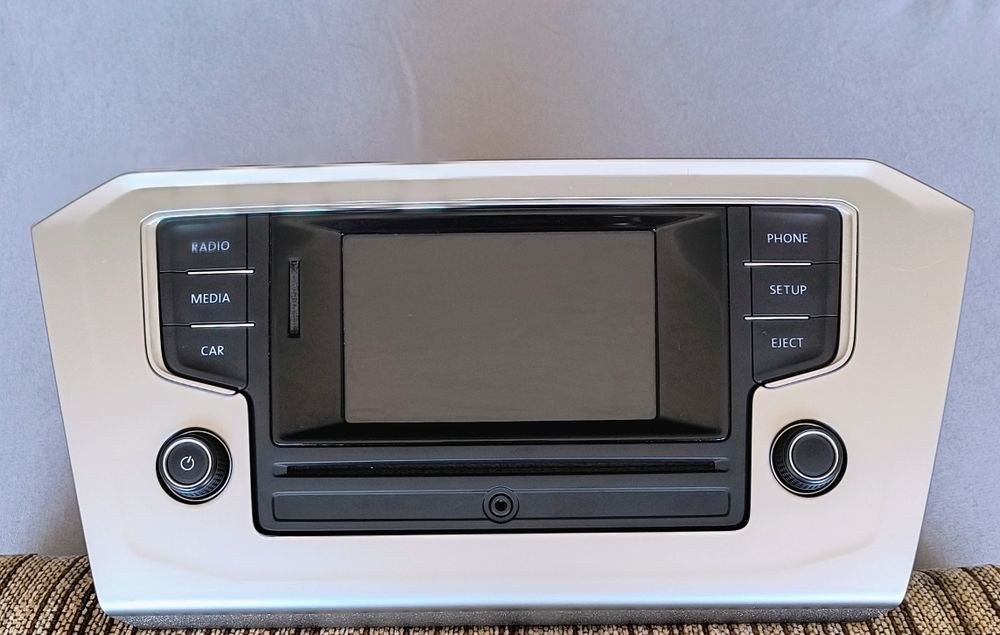 Медия за VW Pssat B8  - MIB 2 Entry
