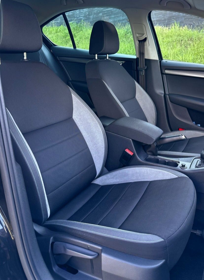 Vând Octavia 1.6tdi