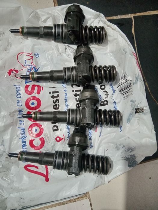 Vând injectoare 1.9 Tdi AVB cu valori bune !